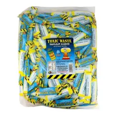 Toxic Waste Nuclear Sludge Mini Chew Bars Blue Raspberry 3kg godis grossist